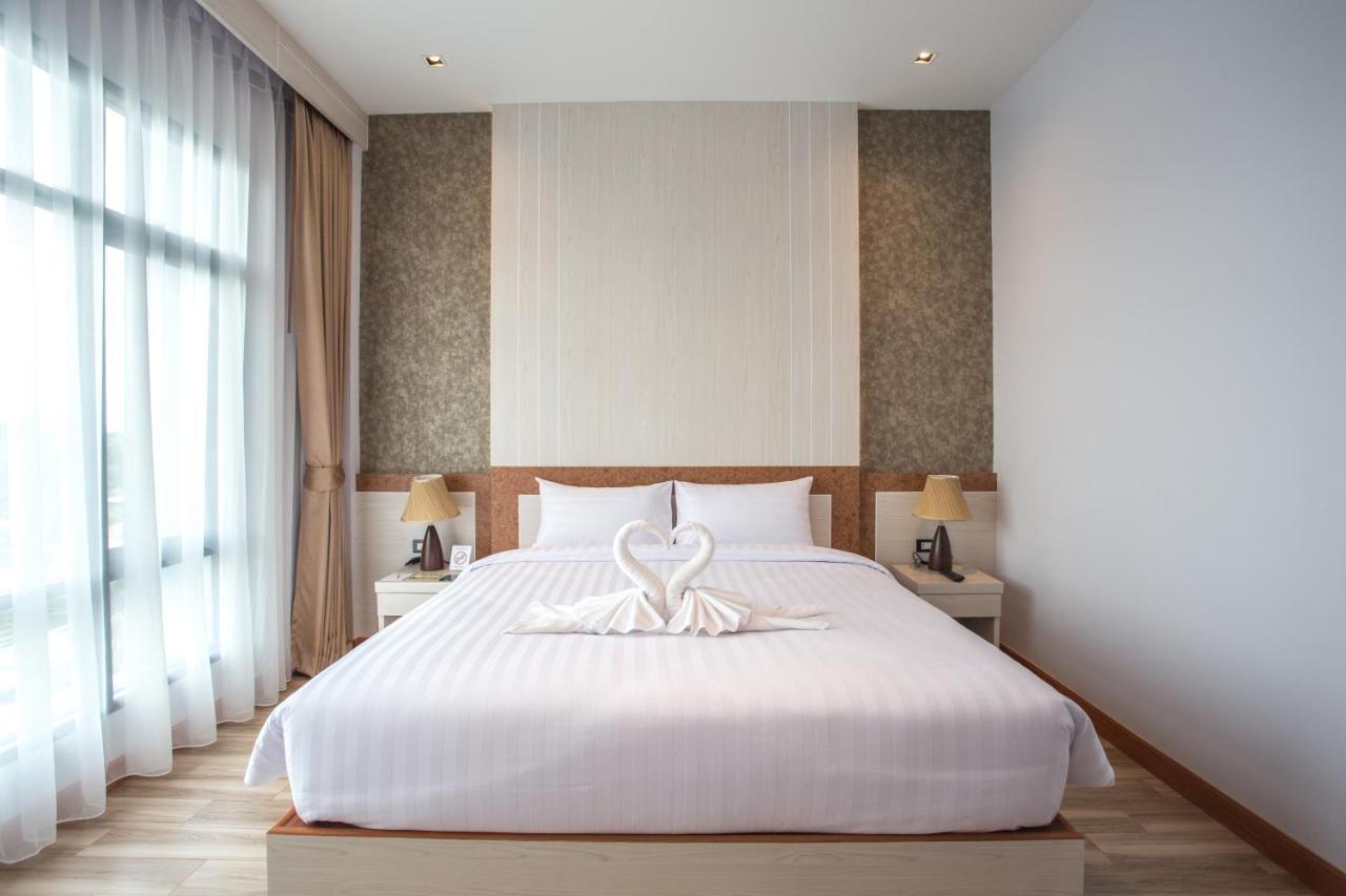 Eireann Boutique Hotel Prakhon Chai Bagian luar foto