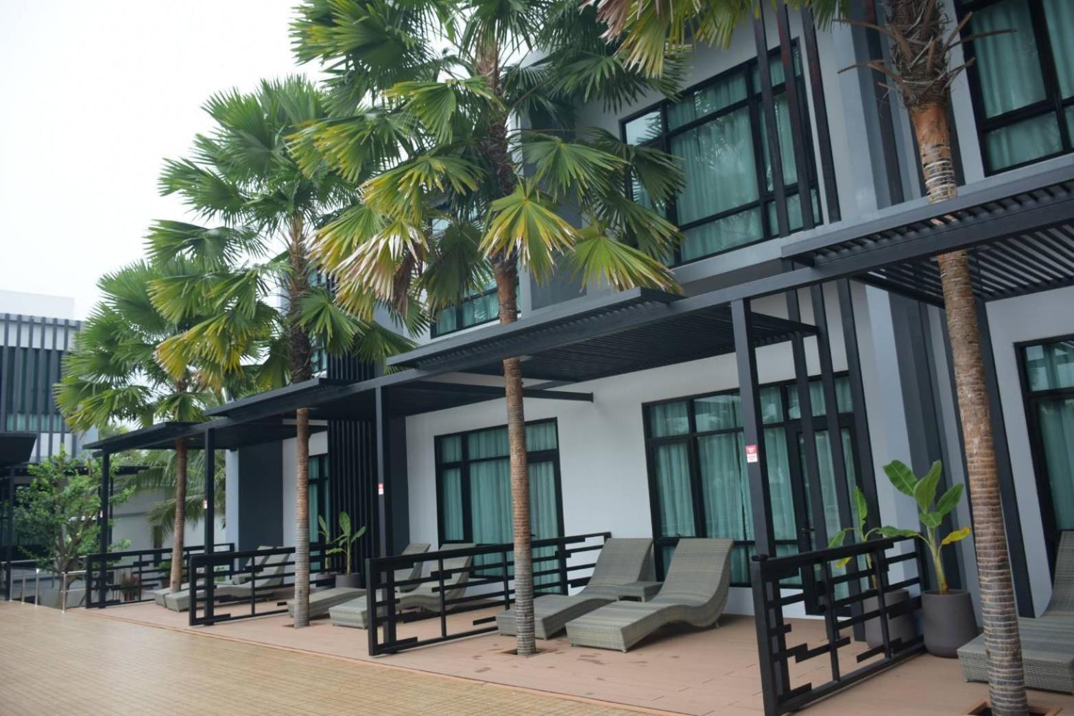 Eireann Boutique Hotel Prakhon Chai Bagian luar foto