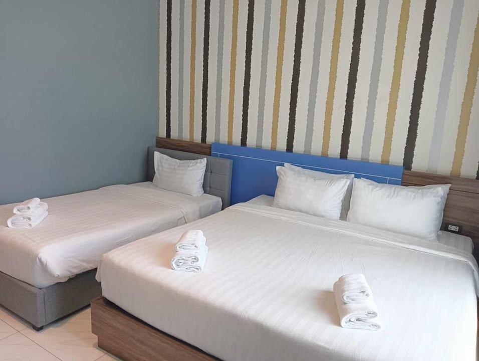 Eireann Boutique Hotel Prakhon Chai Bagian luar foto