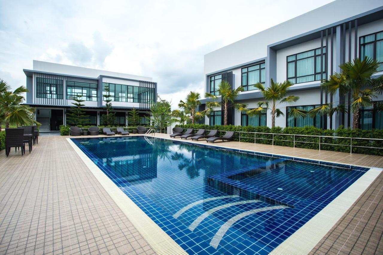 Eireann Boutique Hotel Prakhon Chai Bagian luar foto