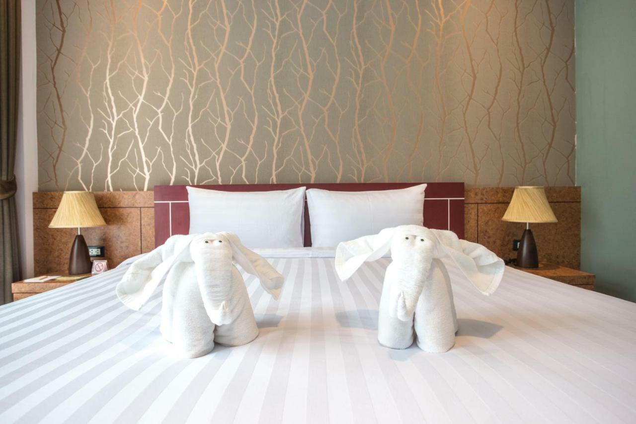Eireann Boutique Hotel Prakhon Chai Bagian luar foto