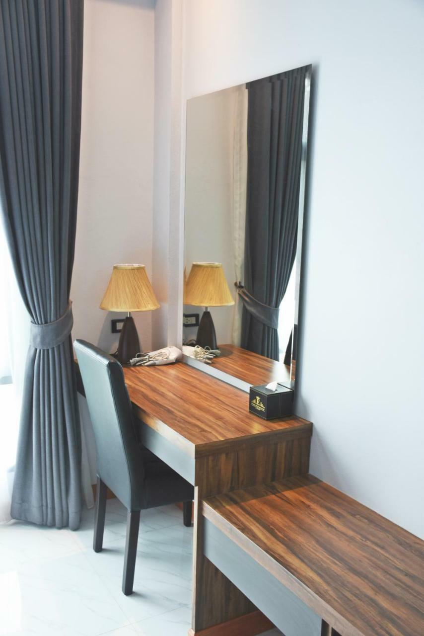 Eireann Boutique Hotel Prakhon Chai Bagian luar foto