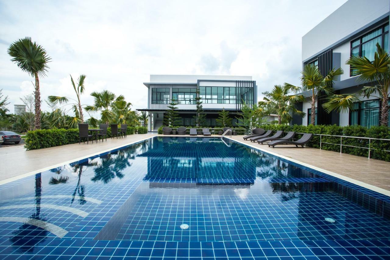 Eireann Boutique Hotel Prakhon Chai Bagian luar foto